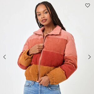 Space Horizon jacket in desert sun